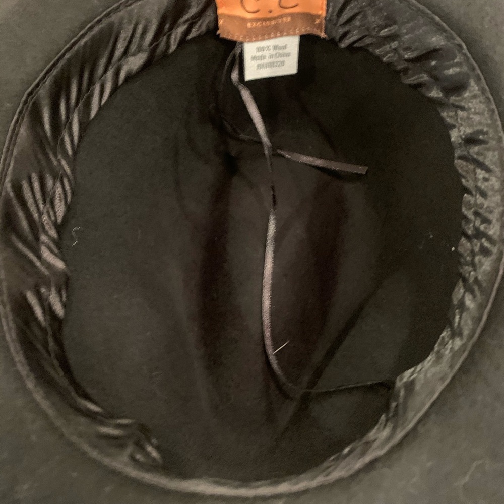 Hat - Picture 4 of 4